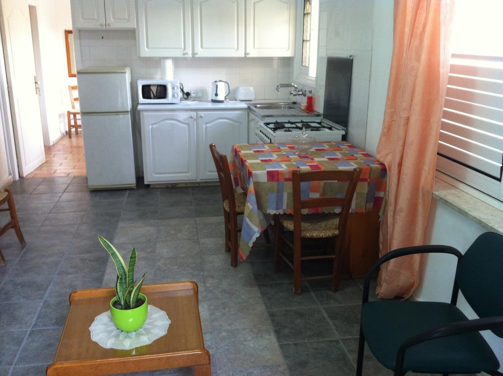 Valentinos House Villa Paphos Habitación foto